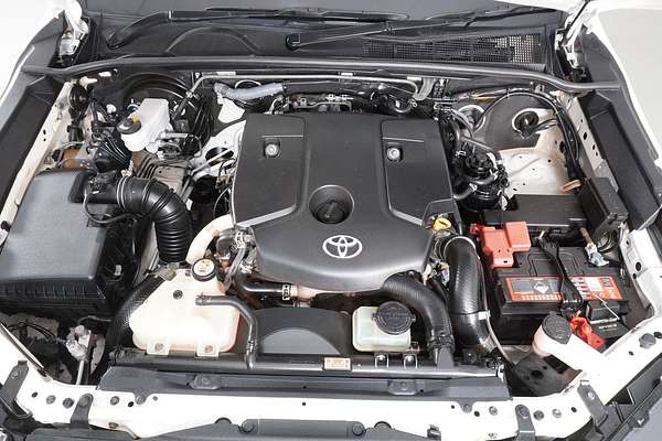 2021 Toyota Hilux SR GUN126R 4X4
