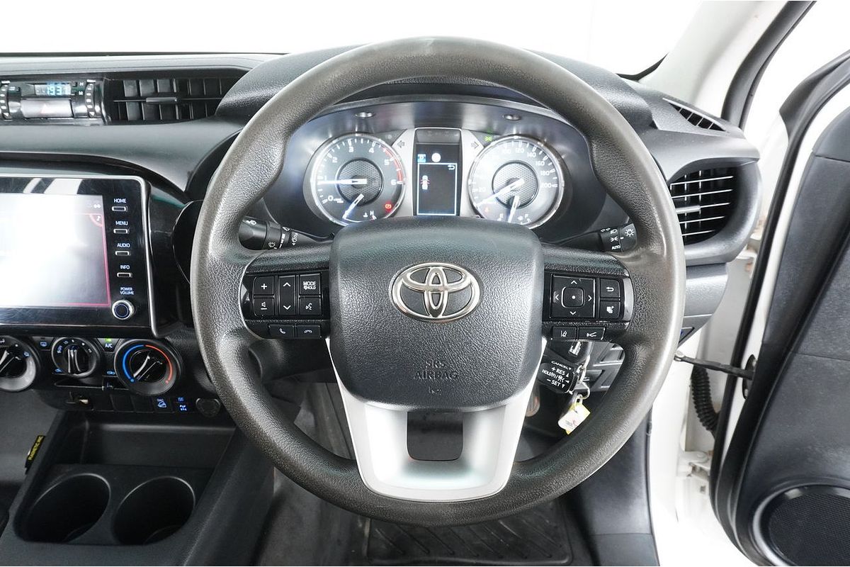 2021 Toyota HILUX SR (4x4) GUN126R FACELIFT 4X4