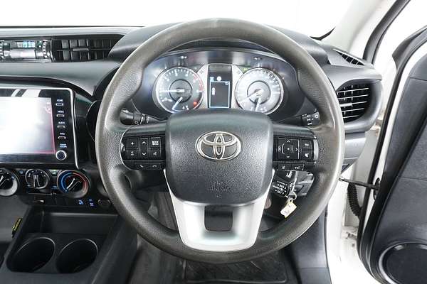 2021 Toyota HILUX SR (4x4) GUN126R FACELIFT 4X4