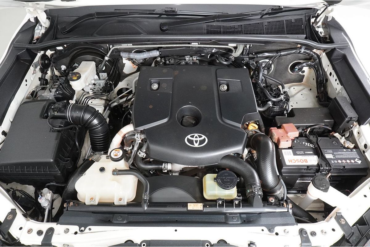 2021 Toyota HILUX SR (4x4) GUN126R FACELIFT 4X4