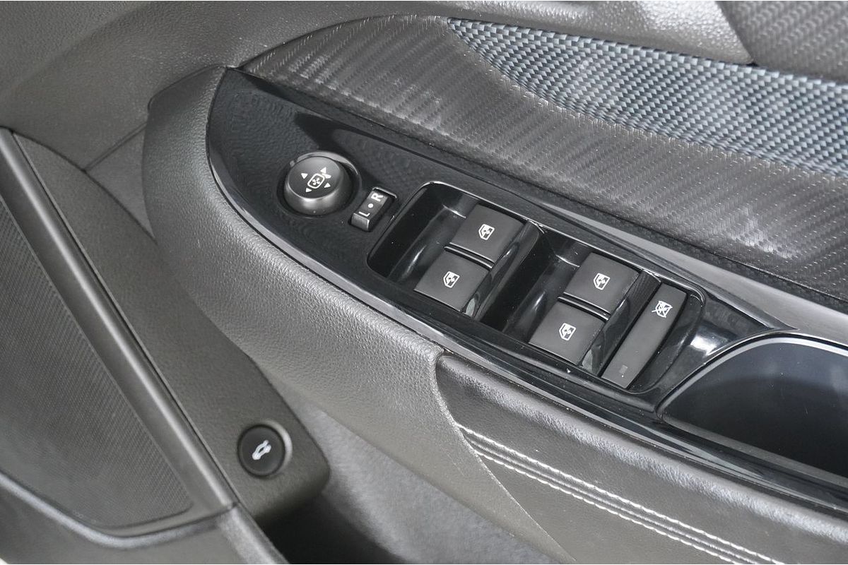 2016 Holden COMMODORE SV6 VF II
