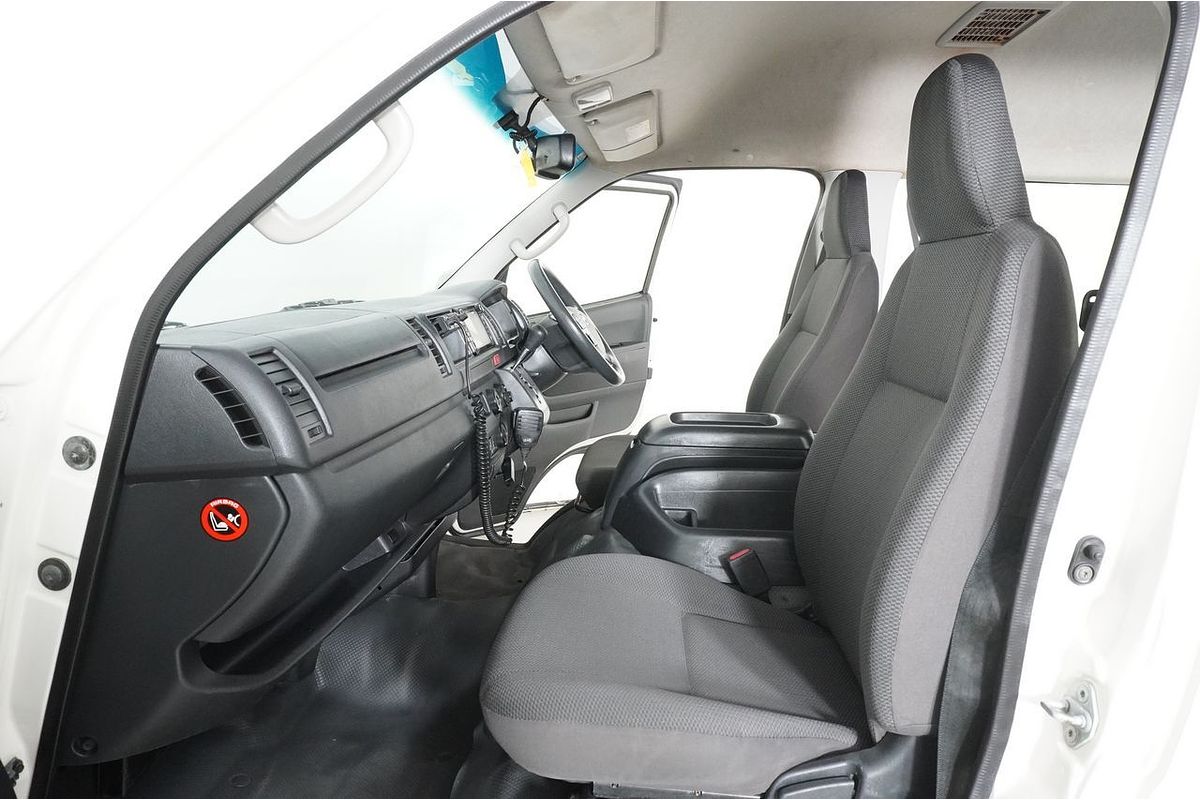 2018 Toyota Hiace COMMUTER KDH223R MY16