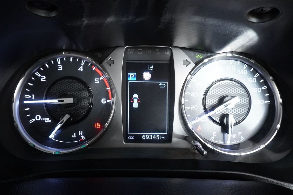 2021 Toyota HILUX SR (4x4) GUN126R FACELIFT 4X4