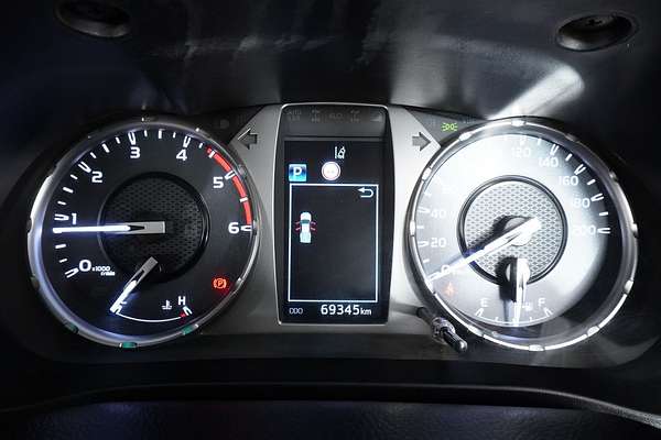 2021 Toyota HILUX SR (4x4) GUN126R FACELIFT 4X4