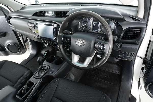 2021 Toyota HILUX SR (4x4) GUN126R FACELIFT 4X4