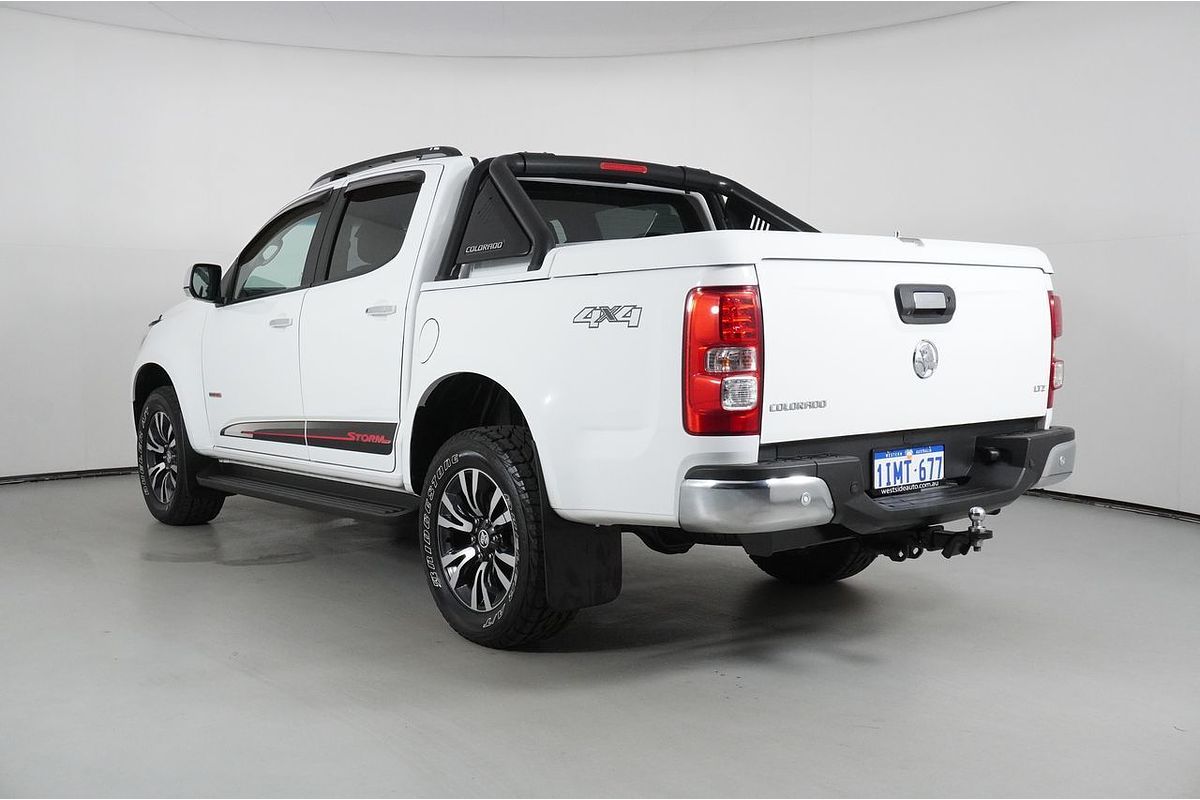 Vehicle photo 5