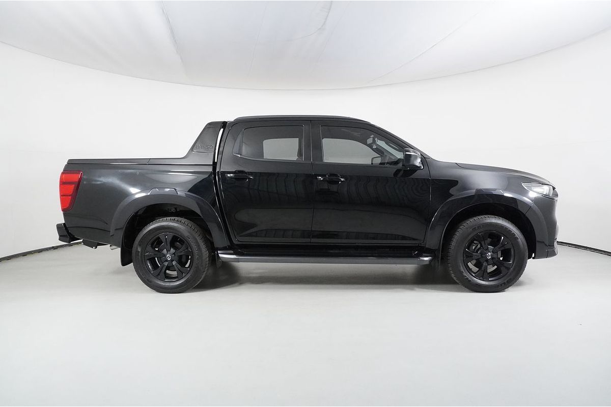 Vehicle photo 8