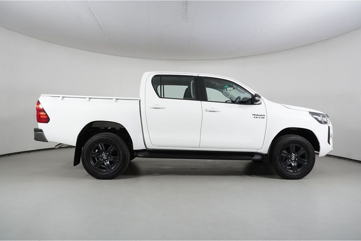 2024 Toyota HILUX SR (4x4) GUN126R 4X4