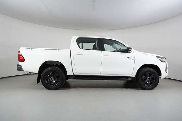 2024 Toyota HILUX SR (4x4) GUN126R 4X4