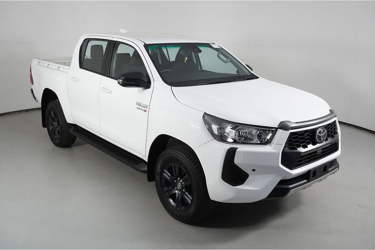 2024 Toyota HILUX SR (4x4) GUN126R 4X4