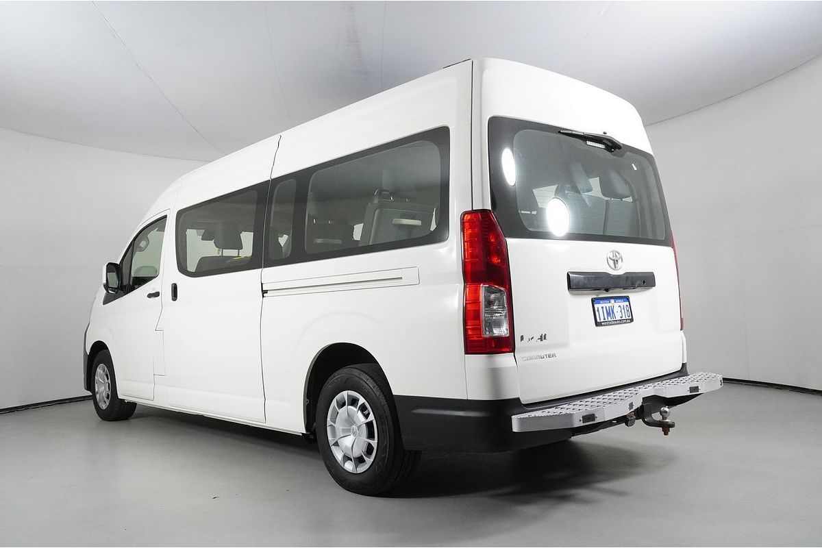 2020 Toyota Hiace Commuter GDH322R