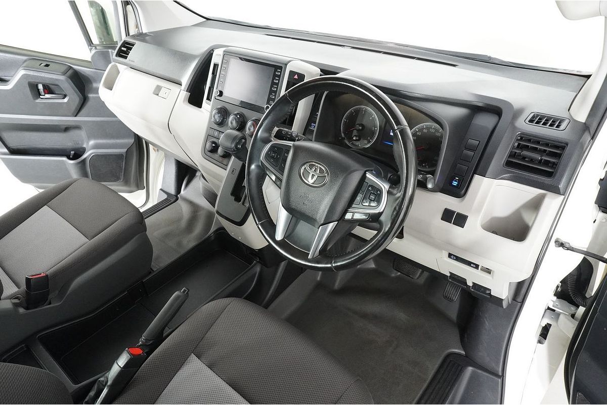 2020 Toyota Hiace Commuter GDH322R