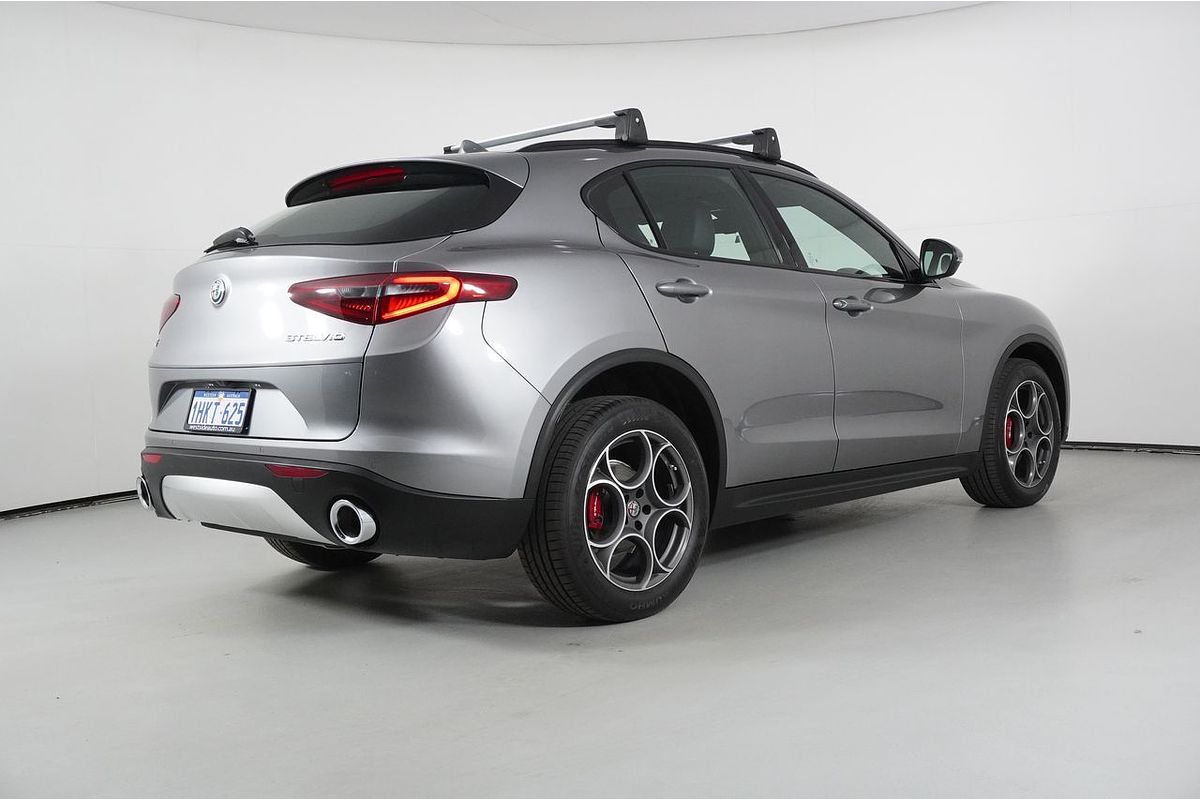 2019 Alfa Romeo STELVIO  949