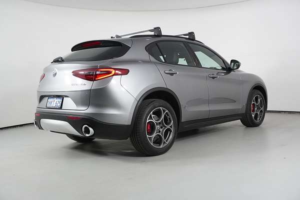 2019 Alfa Romeo STELVIO  949