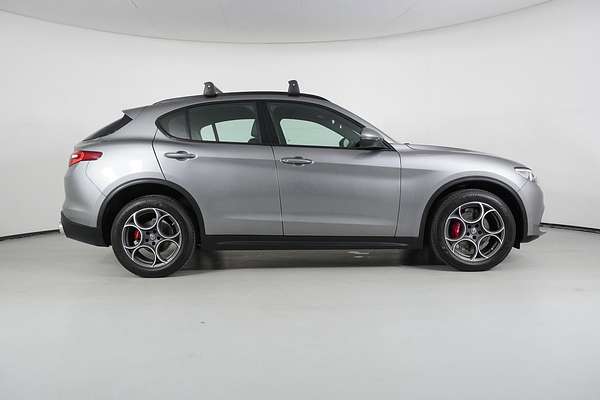 2019 Alfa Romeo STELVIO  949