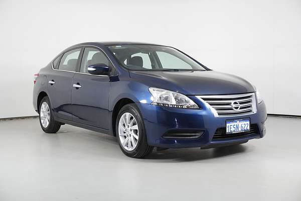 2013 Nissan PULSAR ST B17
