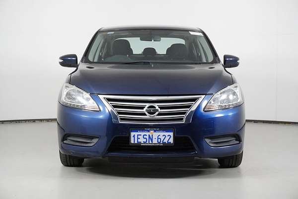 2013 Nissan PULSAR ST B17