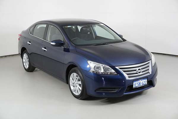 2013 Nissan PULSAR ST B17
