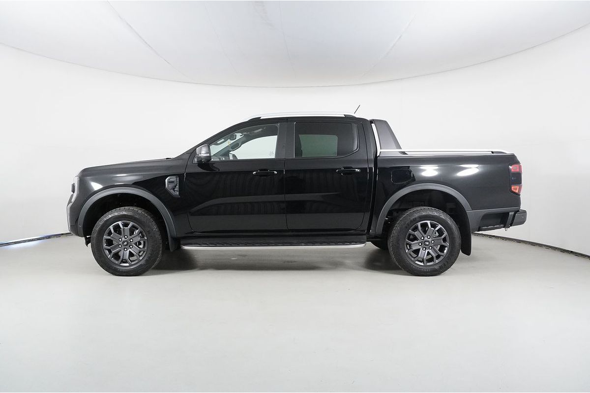 Vehicle photo 4