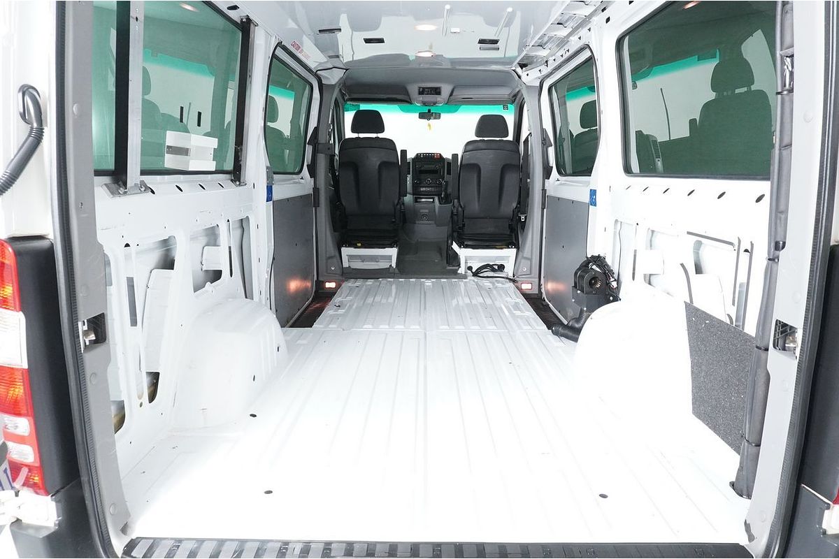 vehicle 16