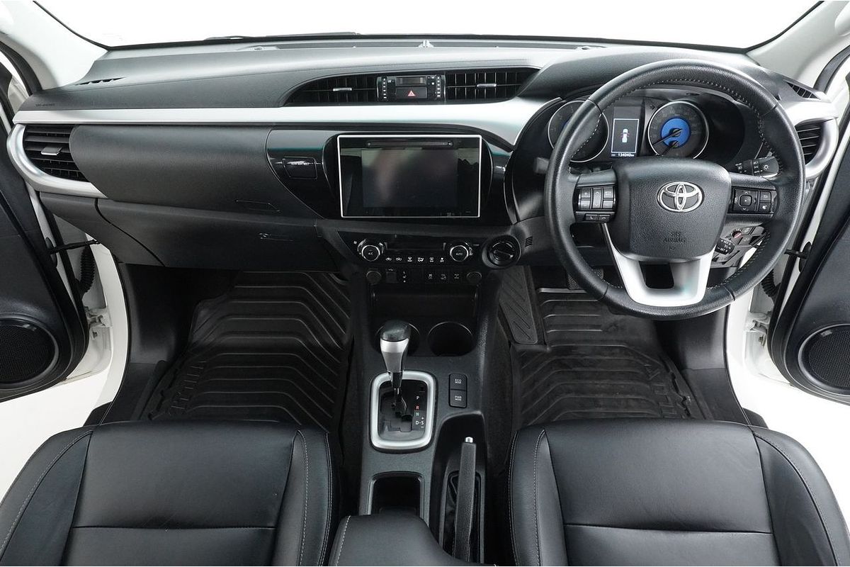 2018 Toyota HILUX SR5 (4x4) GUN126R MY19 4X4
