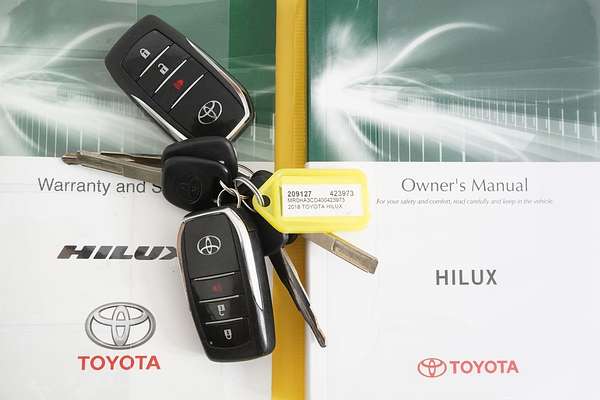 2018 Toyota HILUX SR5 (4x4) GUN126R MY19 4X4