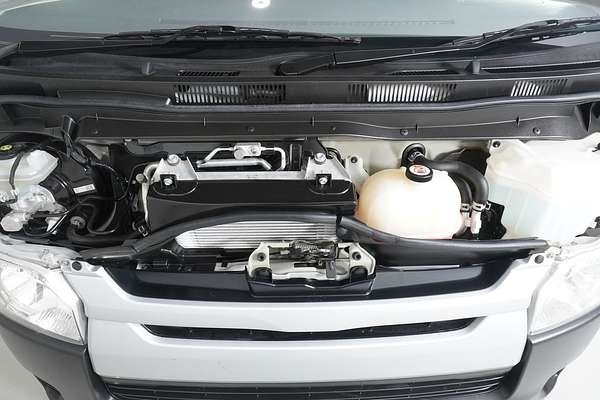 2017 Toyota Hiace KDH201R LWB