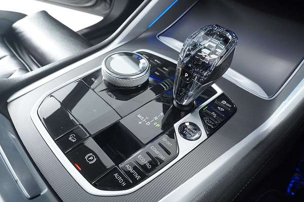 2020 BMW X6 xDRIVE40i M SPORT G06