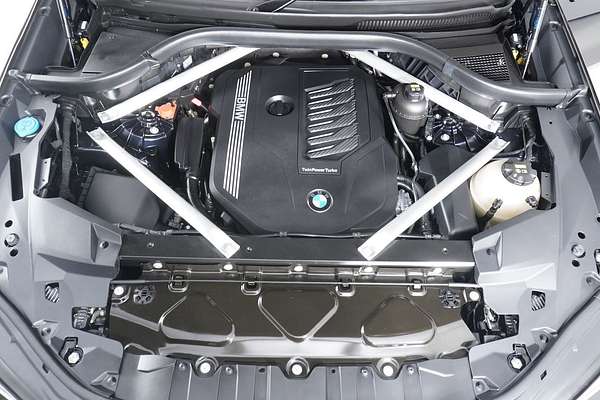 2020 BMW X6 xDRIVE40i M SPORT G06