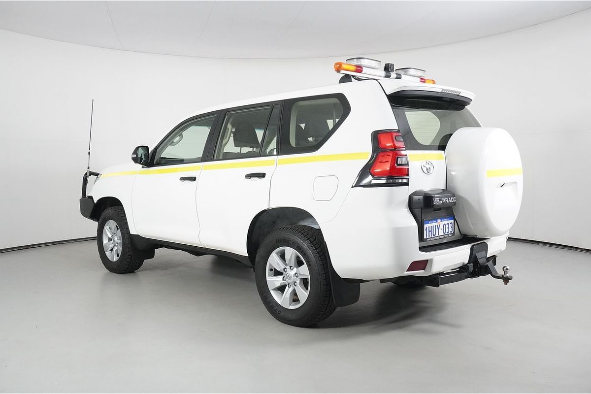Vehicle photo 5
