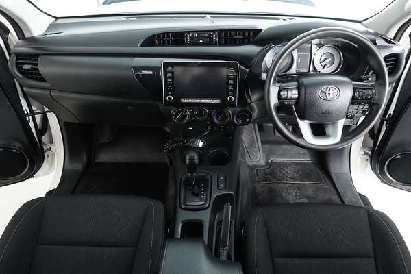 2021 Toyota HILUX SR (4x4) GUN126R FACELIFT 4X4