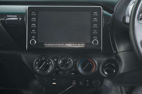 2021 Toyota HILUX SR (4x4) GUN126R FACELIFT 4X4