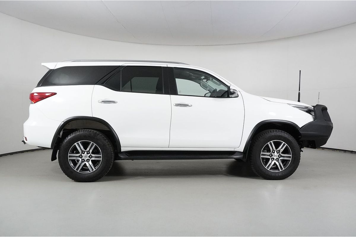 2022 Toyota FORTUNER GXL GUN156R