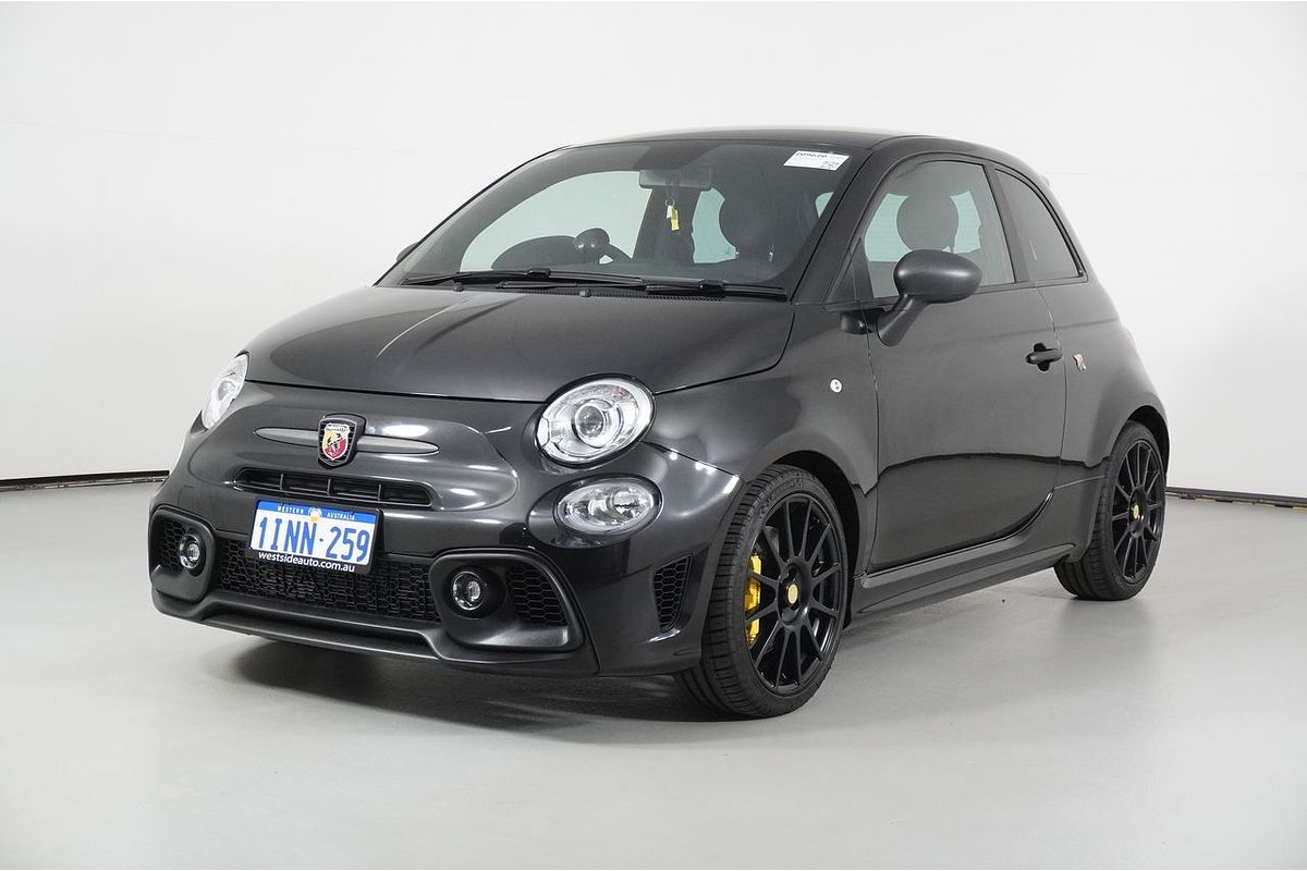 Vehicle photo 3