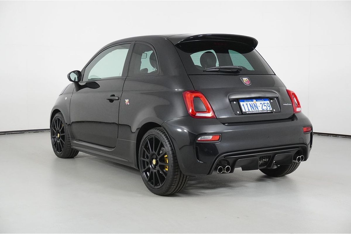 Vehicle photo 5