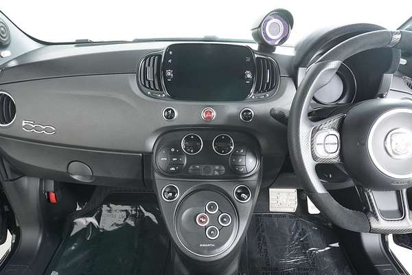 2022 Abarth 695 Competizione