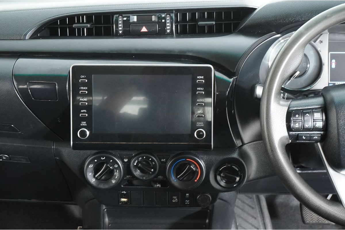 2021 Toyota HILUX SR (4x4) GUN126R FACELIFT 4X4
