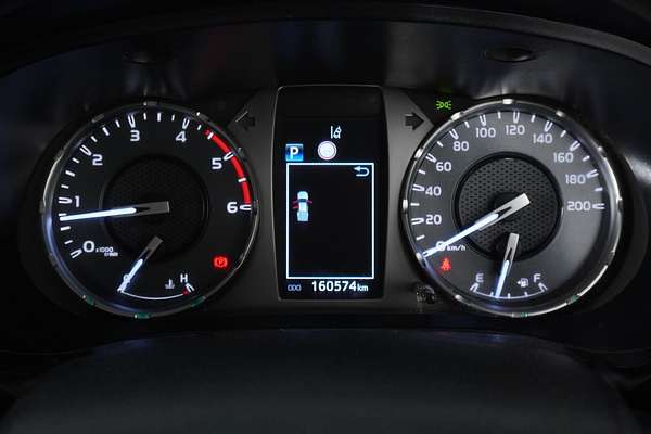 2021 Toyota HILUX SR (4x4) GUN126R FACELIFT 4X4