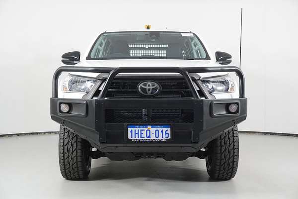 2020 Toyota HILUX SR (4x4) GUN126R FACELIFT 4X4