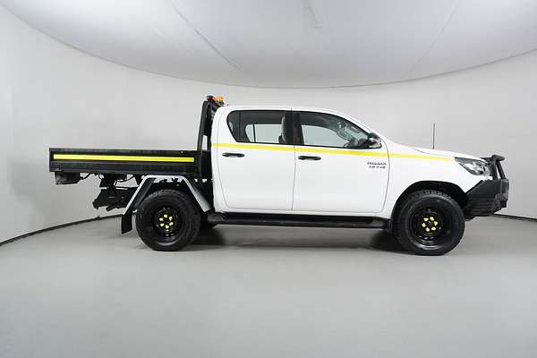 2020 Toyota HILUX SR (4x4) GUN126R FACELIFT 4X4