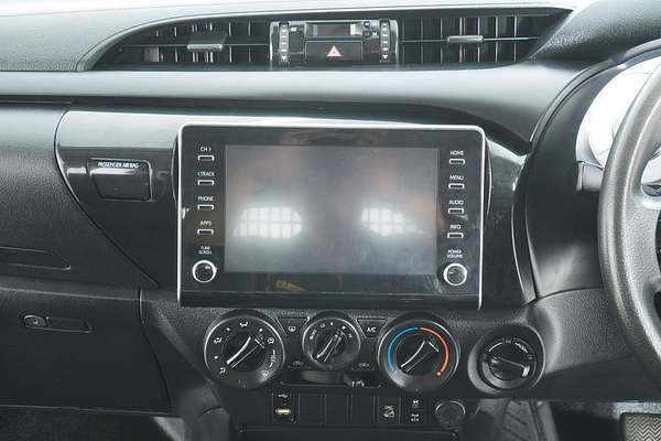 2020 Toyota HILUX SR (4x4) GUN126R FACELIFT 4X4