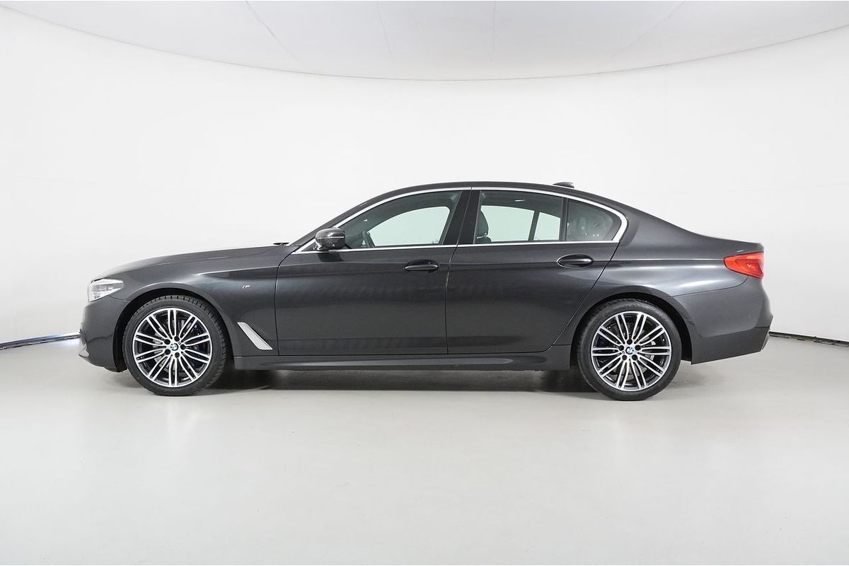 2019 BMW 5 30i M SPORT G30