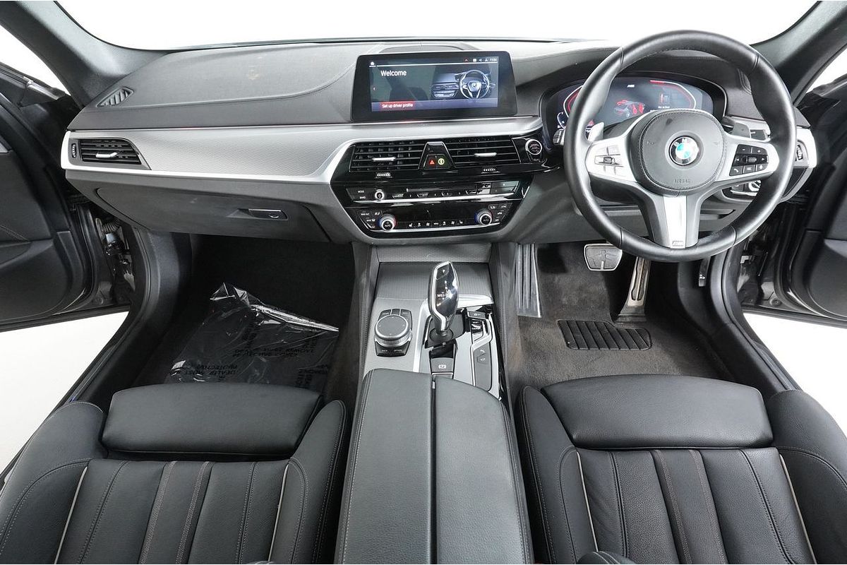 2019 BMW 5 30i M SPORT G30