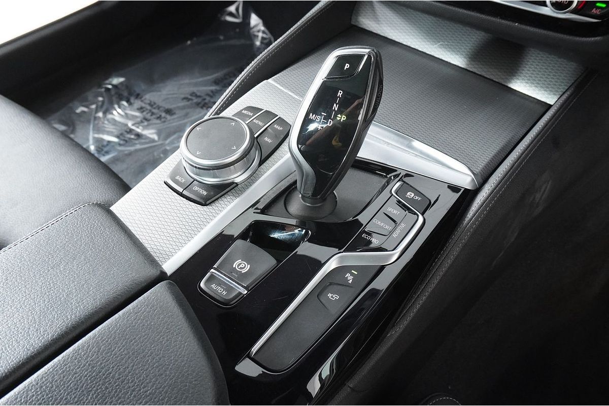 2019 BMW 5 30i M SPORT G30