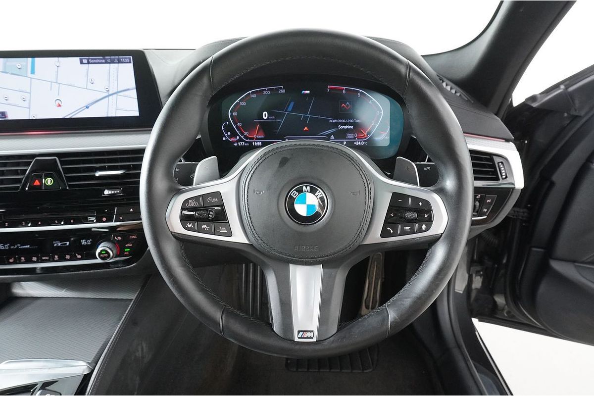 2019 BMW 5 30i M SPORT G30