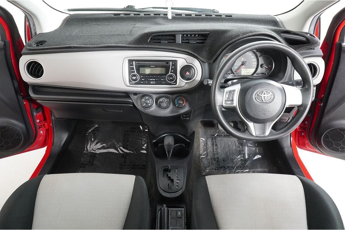 Vehicle photo 9