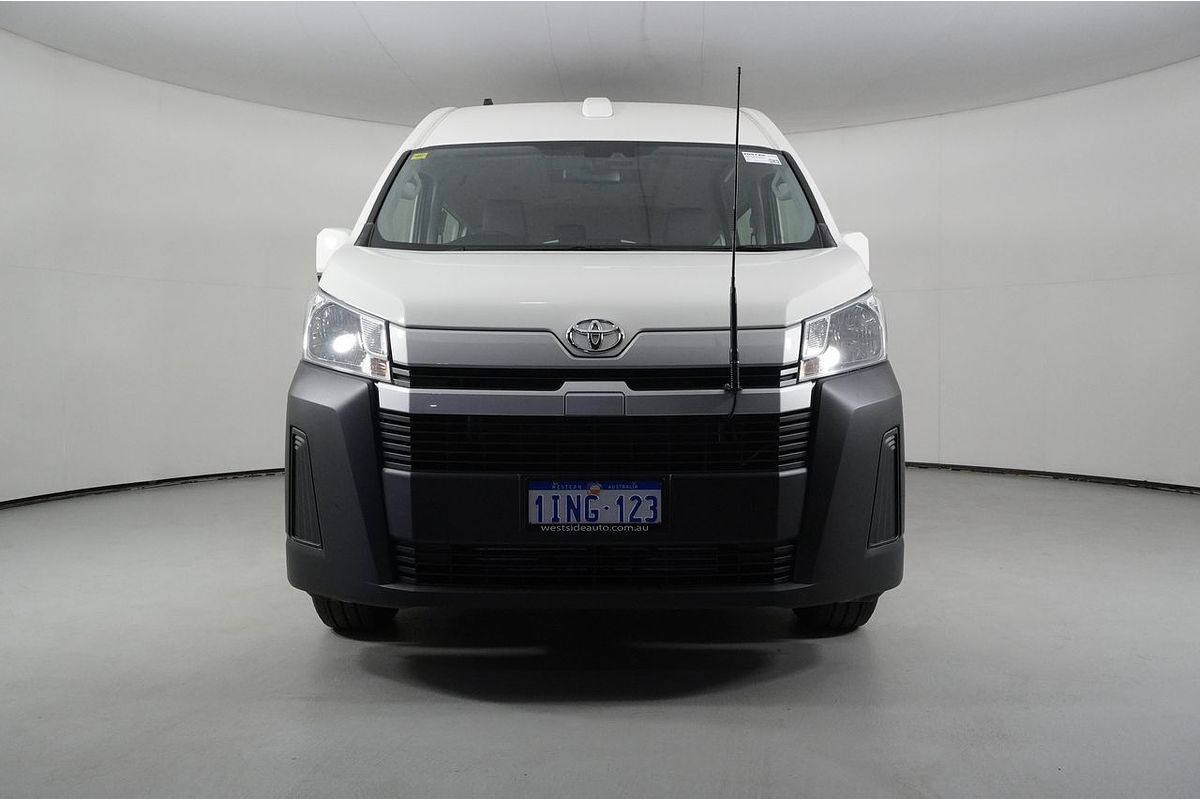 Vehicle photo 2