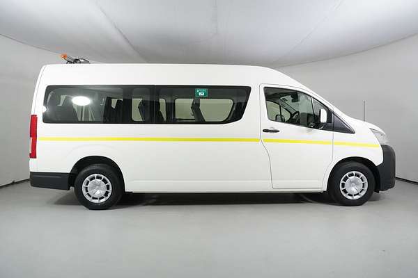 2023 Toyota Hiace SLWB COMMUTER (12 SEATS) GDH322R