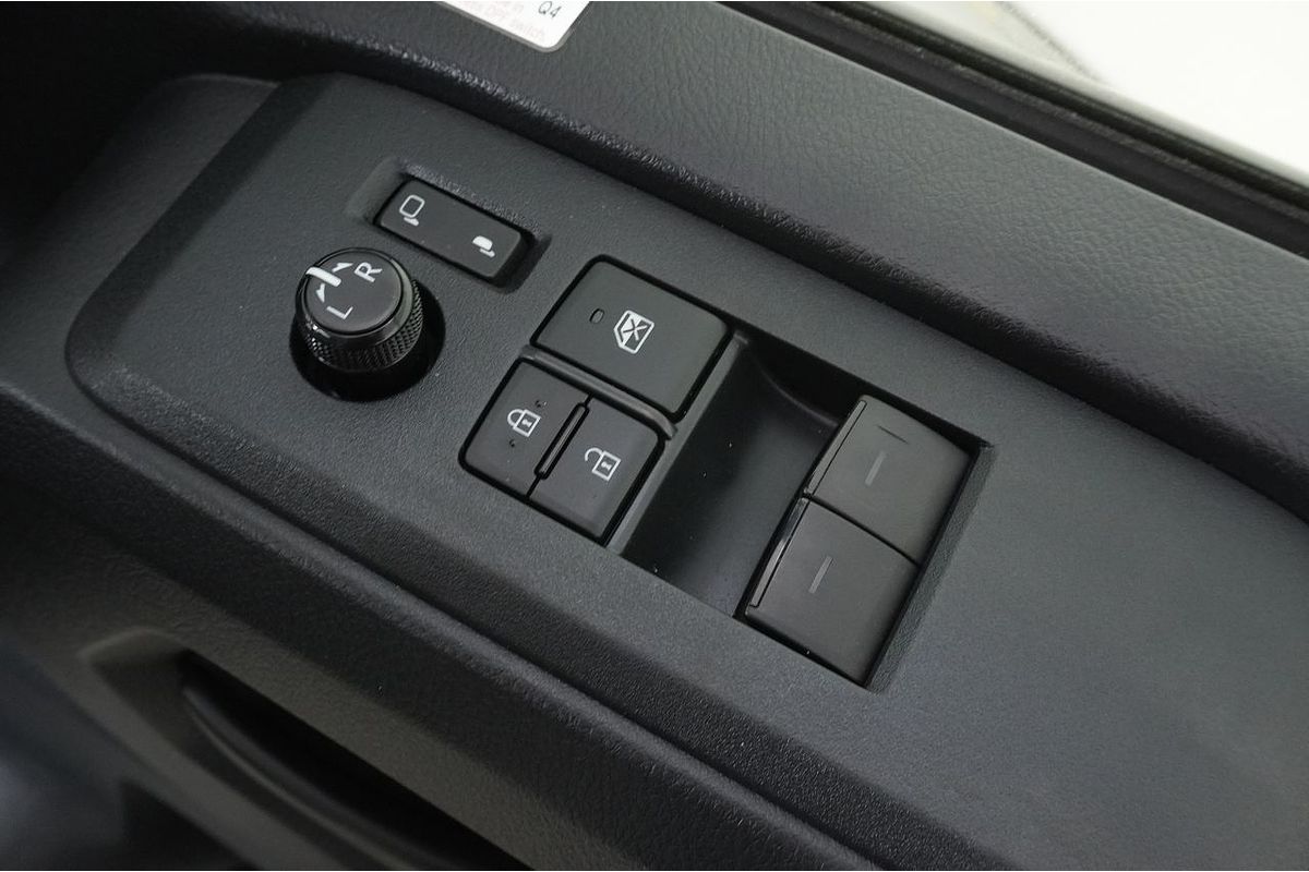 2023 Toyota Hiace SLWB COMMUTER (12 SEATS) GDH322R