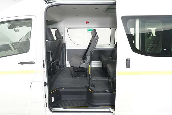 2023 Toyota Hiace SLWB COMMUTER (12 SEATS) GDH322R
